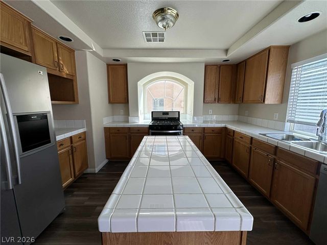 10679 Timber Stand Street, Las Vegas, NV 89183