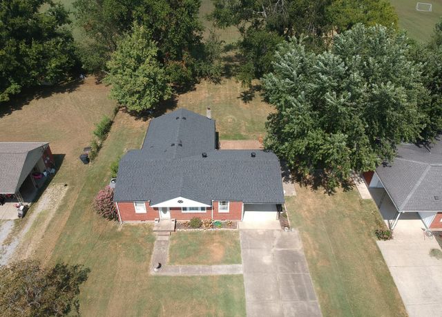388 Melpar Dr, Nashville, TN 37211