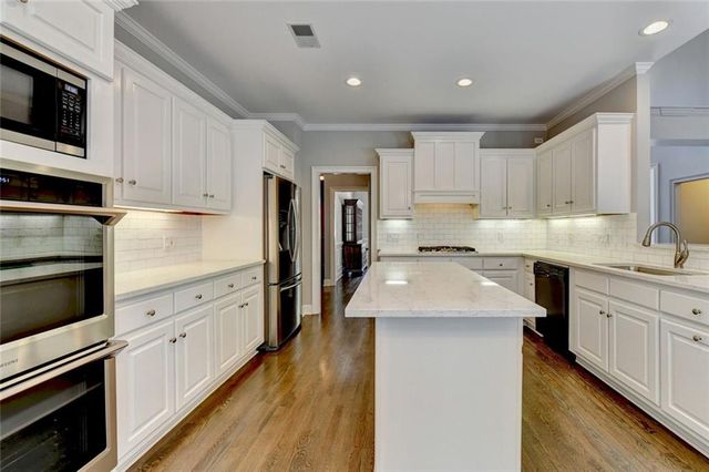 3394 Forestwood Drive, Suwanee, GA 30024