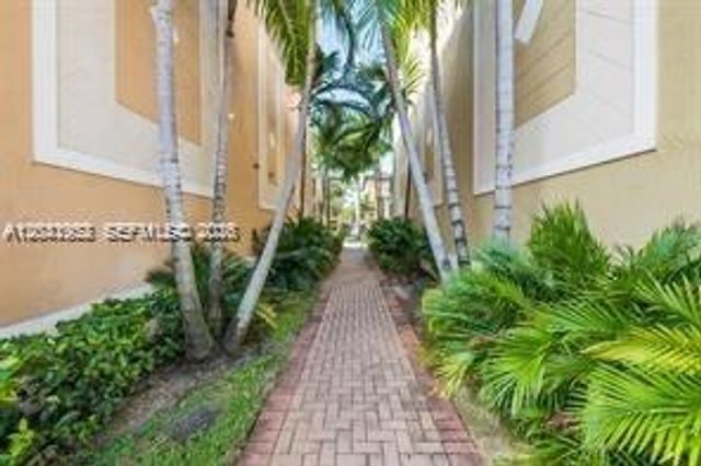845 SW 147th Ave 1901, Pembroke Pines, FL 33027