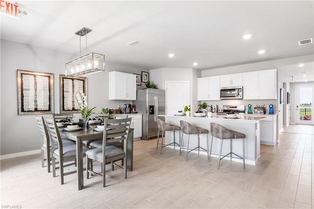 17767 Shade Tree LOOP, Punta Gorda, FL 33982