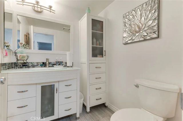 5688 E Los Angeles, Simi Valley, CA 93063