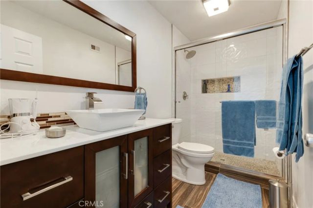 5688 E Los Angeles, Simi Valley, CA 93063