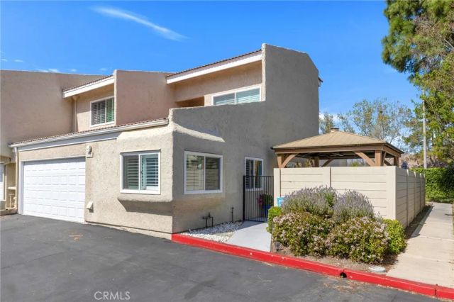 5688 E Los Angeles, Simi Valley, CA 93063