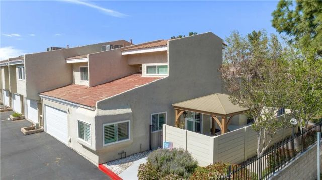 5688 E Los Angeles, Simi Valley, CA 93063