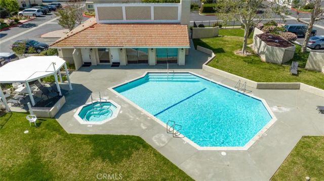 5688 E Los Angeles, Simi Valley, CA 93063