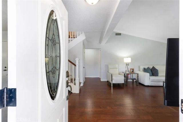 5688 E Los Angeles, Simi Valley, CA 93063