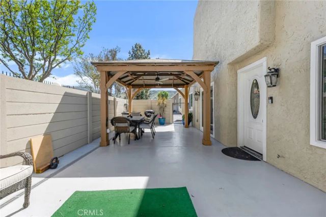 5688 E Los Angeles, Simi Valley, CA 93063