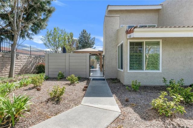 5688 E Los Angeles, Simi Valley, CA 93063