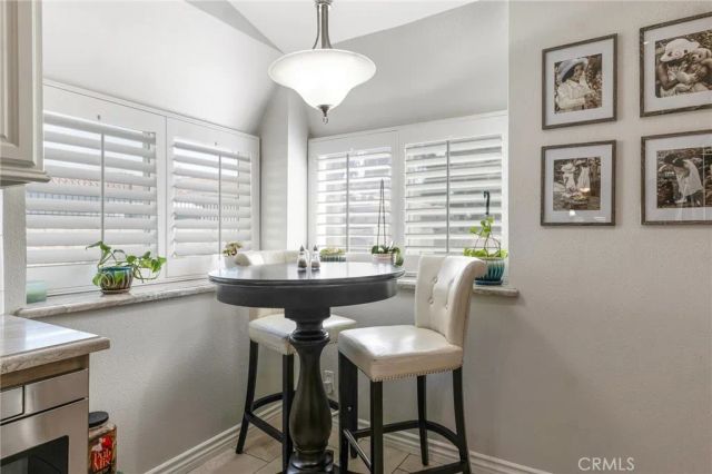 5688 E Los Angeles, Simi Valley, CA 93063