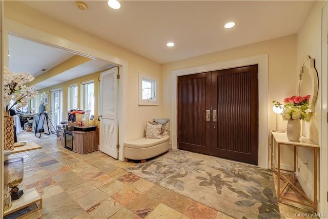910 Route 9w S, Nyack, NY 10960