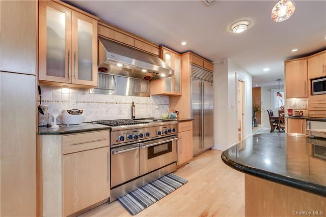 910 Route 9w S, Nyack, NY 10960