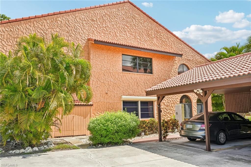 Image 41 of property listing at 5510 SW 4th PL 605, Cape Coral, FL 33914