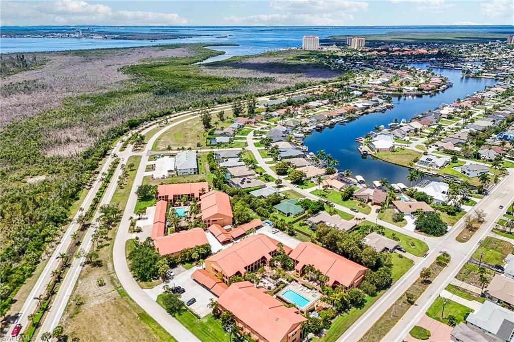 Image 43 of property listing at 5510 SW 4th PL 605, Cape Coral, FL 33914