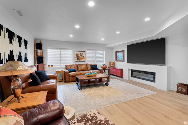 886 S RIVER RIDGE LN, Spanish Fork, UT 84660