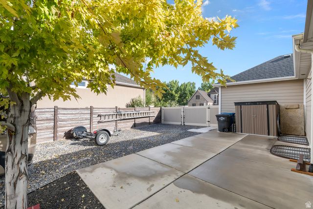 886 S RIVER RIDGE LN, Spanish Fork, UT 84660