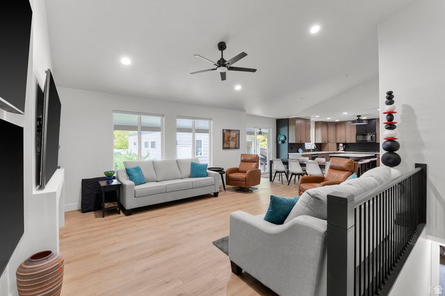 886 S RIVER RIDGE LN, Spanish Fork, UT 84660