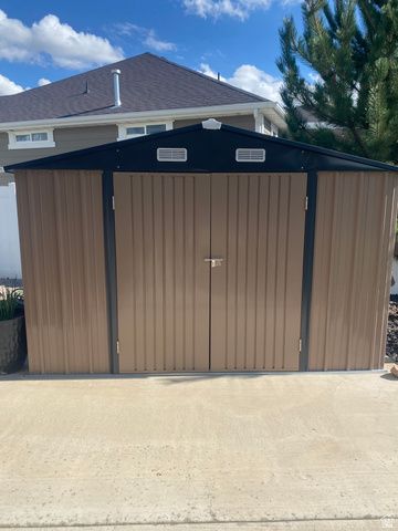 886 S RIVER RIDGE LN, Spanish Fork, UT 84660