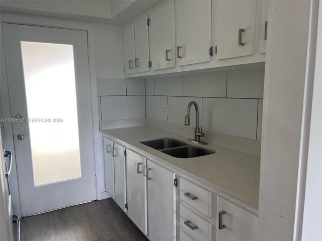 1350 E Sample Road 306, Pompano Beach, FL 33064