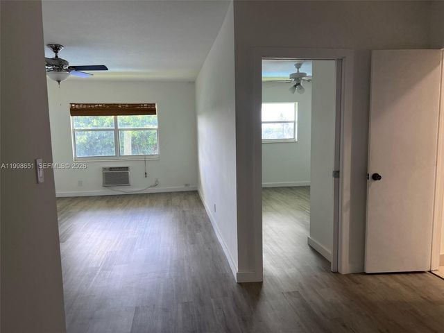 1350 E Sample Road 306, Pompano Beach, FL 33064