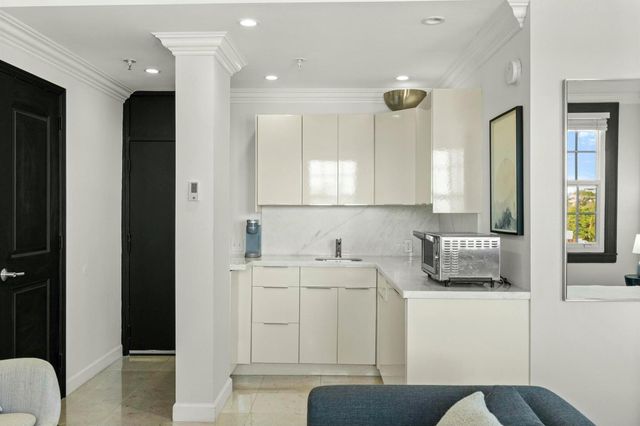 235 Sunrise Avenue 3204 & 3206, Palm Beach, FL 33480