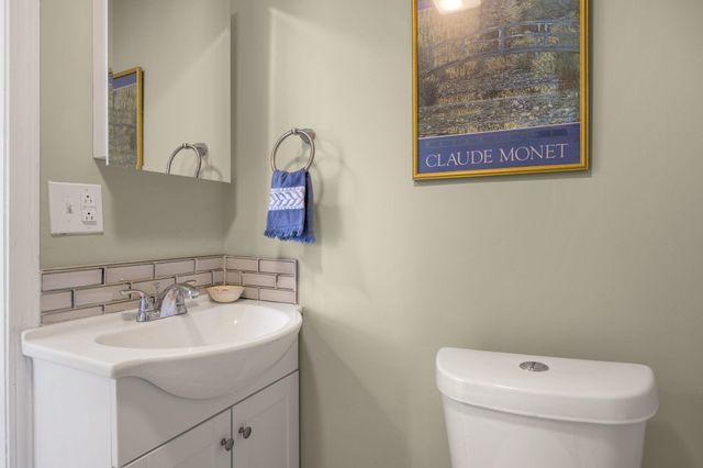 107 Boyd Ave, Simpsonville, SC 29681