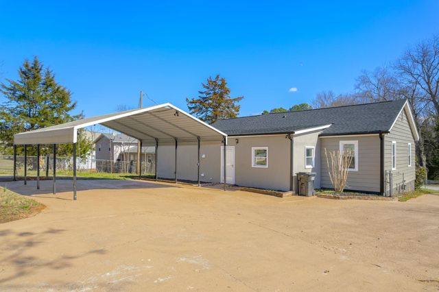 107 Boyd Ave, Simpsonville, SC 29681