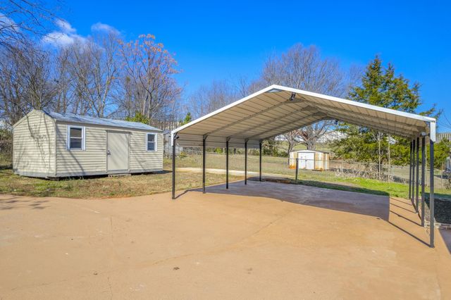 107 Boyd Ave, Simpsonville, SC 29681