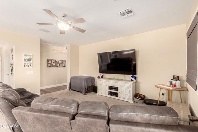 8553 W JENAN Drive, Peoria, AZ 85345