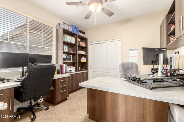 8553 W JENAN Drive, Peoria, AZ 85345