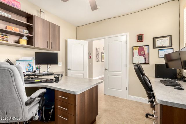 8553 W JENAN Drive, Peoria, AZ 85345