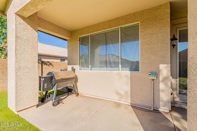 8553 W JENAN Drive, Peoria, AZ 85345