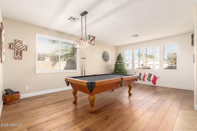 8553 W JENAN Drive, Peoria, AZ 85345