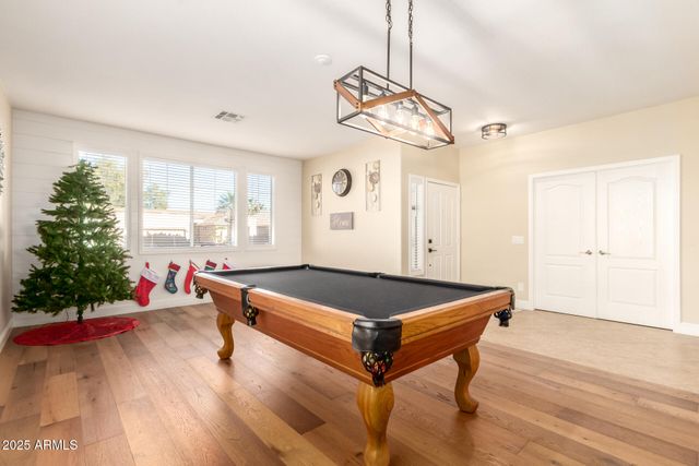 8553 W JENAN Drive, Peoria, AZ 85345