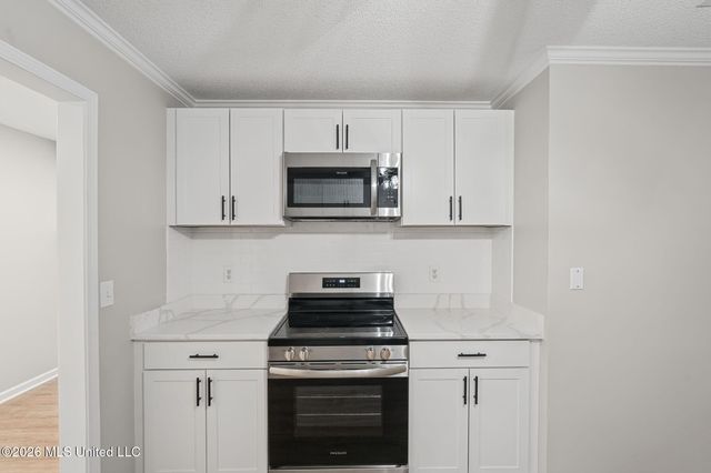 6800 Greyhawk Cove, Olive Branch, MS 38654