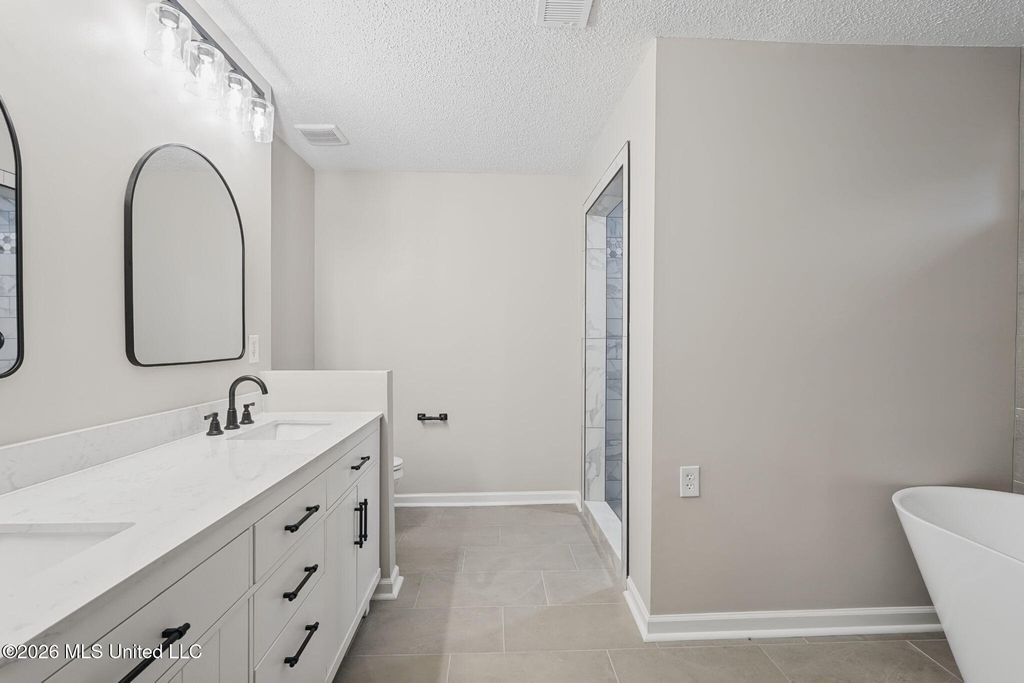 6800 Greyhawk Cove, Olive Branch, MS 38654 — photo 2