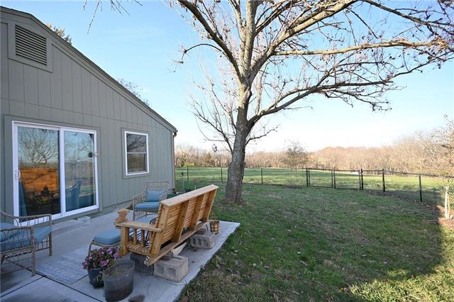 30704 Outerbelt Road S, Lee's Summit, MO 64086