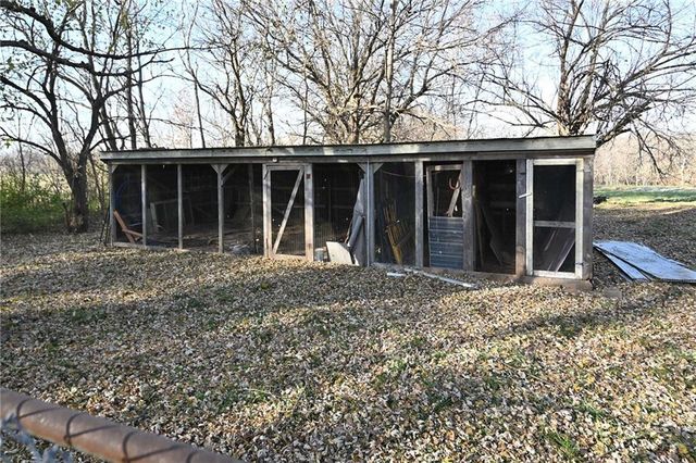 30704 Outerbelt Road S, Lee's Summit, MO 64086