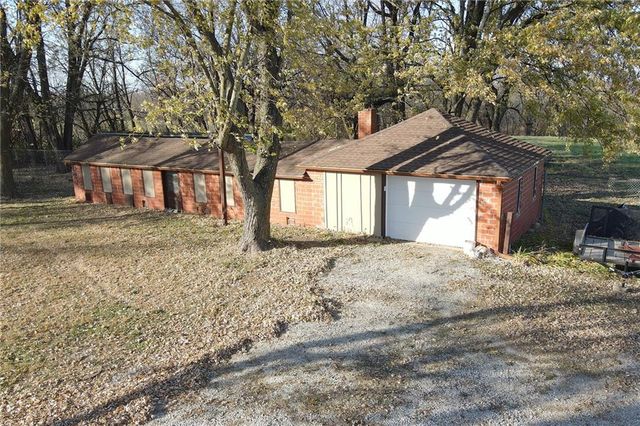 30704 Outerbelt Road S, Lee's Summit, MO 64086