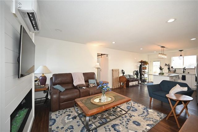 30704 Outerbelt Road S, Lee's Summit, MO 64086