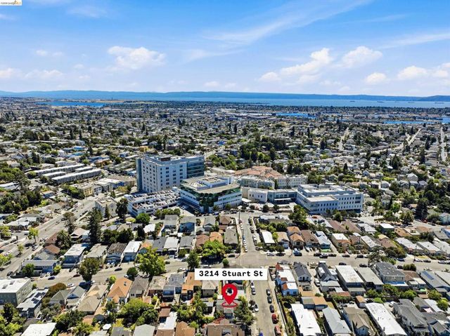 3214 Stuart St, Oakland, CA 94602