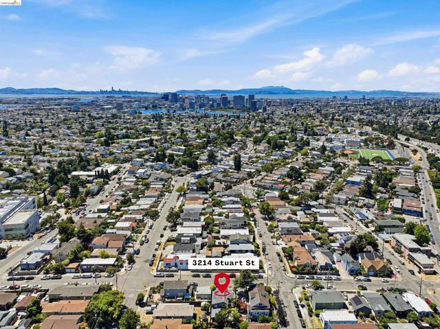 3214 Stuart St, Oakland, CA 94602