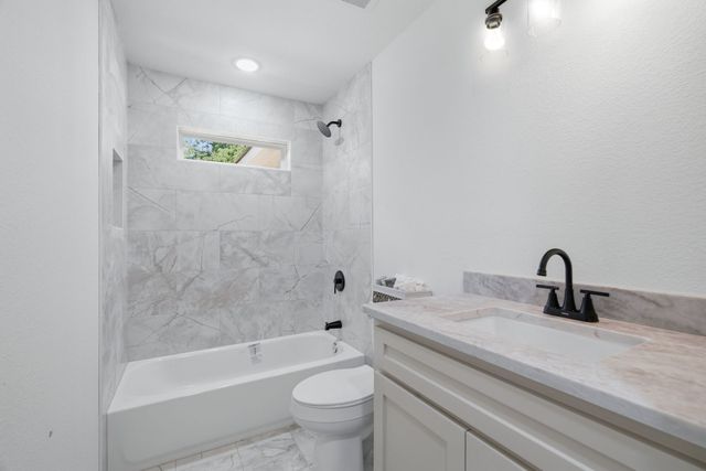 5610 Calloway Street, Sansom Park, TX 76114