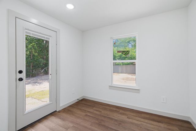 5610 Calloway Street, Sansom Park, TX 76114