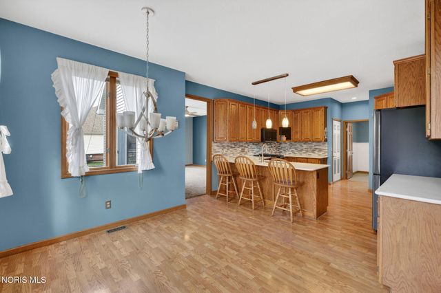 4372 Morning Dove Drive, Oregon, OH 43616