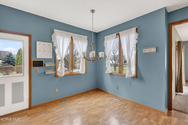 4372 Morning Dove Drive, Oregon, OH 43616