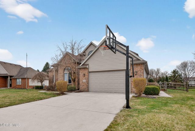 4372 Morning Dove Drive, Oregon, OH 43616