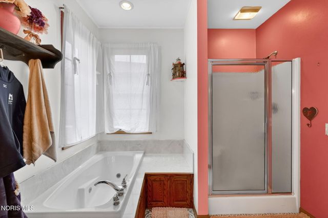 4372 Morning Dove Drive, Oregon, OH 43616