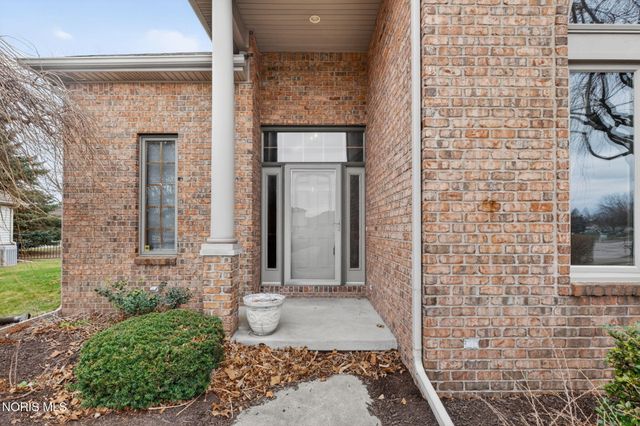 4372 Morning Dove Drive, Oregon, OH 43616