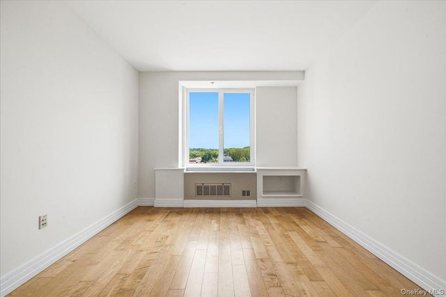 64-05 Yellowstone Boulevard PH504, Forest Hills, NY 11375